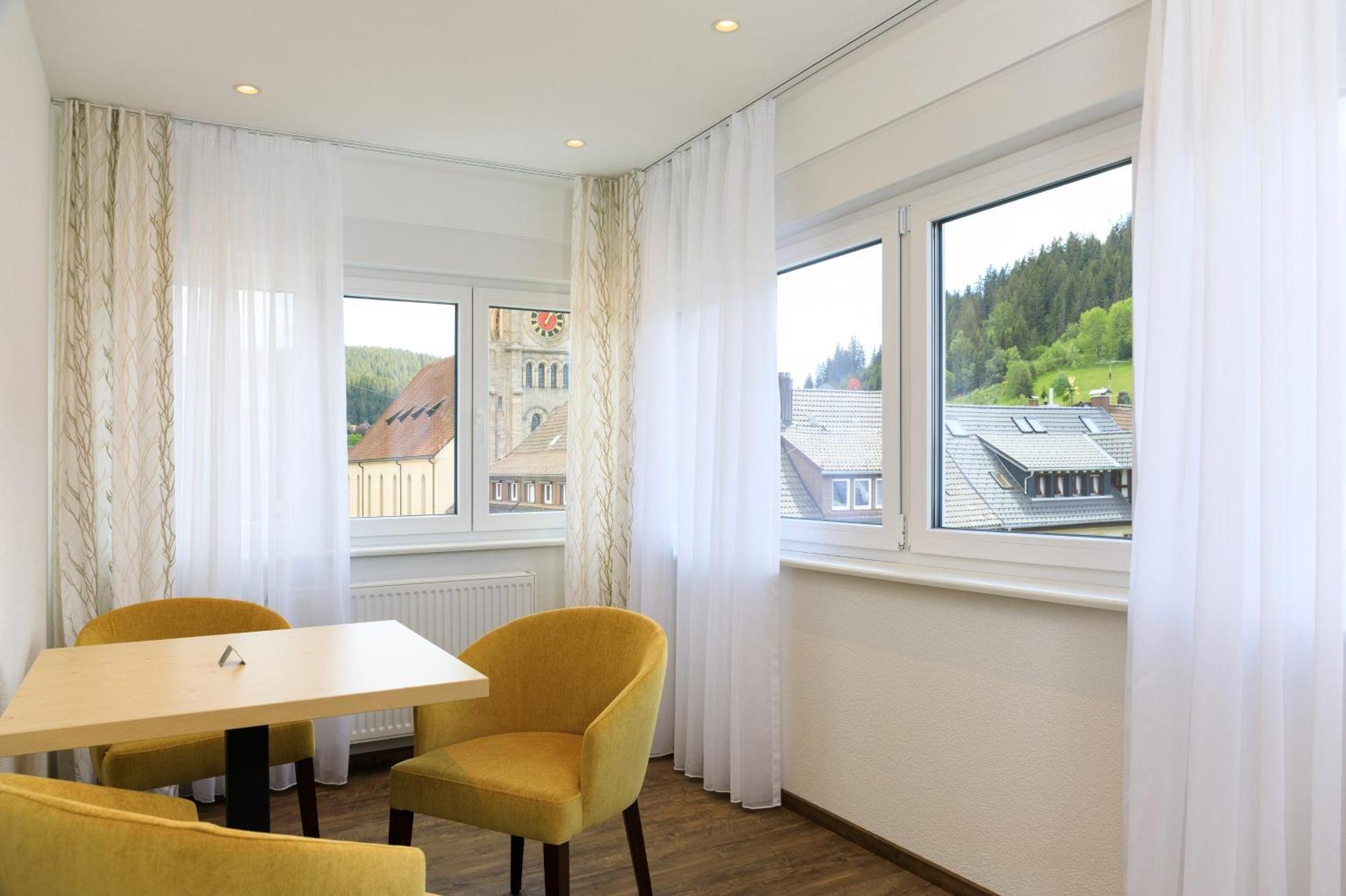 Gasthof Zum Ochsen Vohrenbach Exterior photo